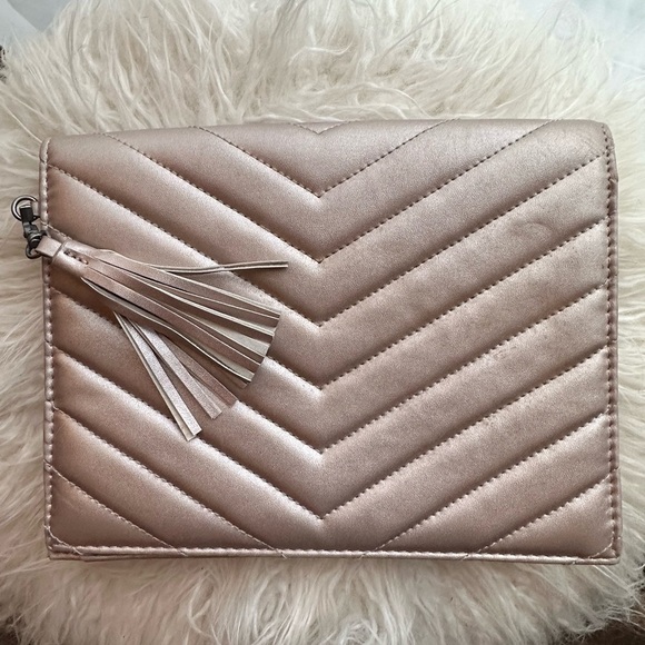 Neiman Marcus champagne metallic clutch - Picture 1 of 4